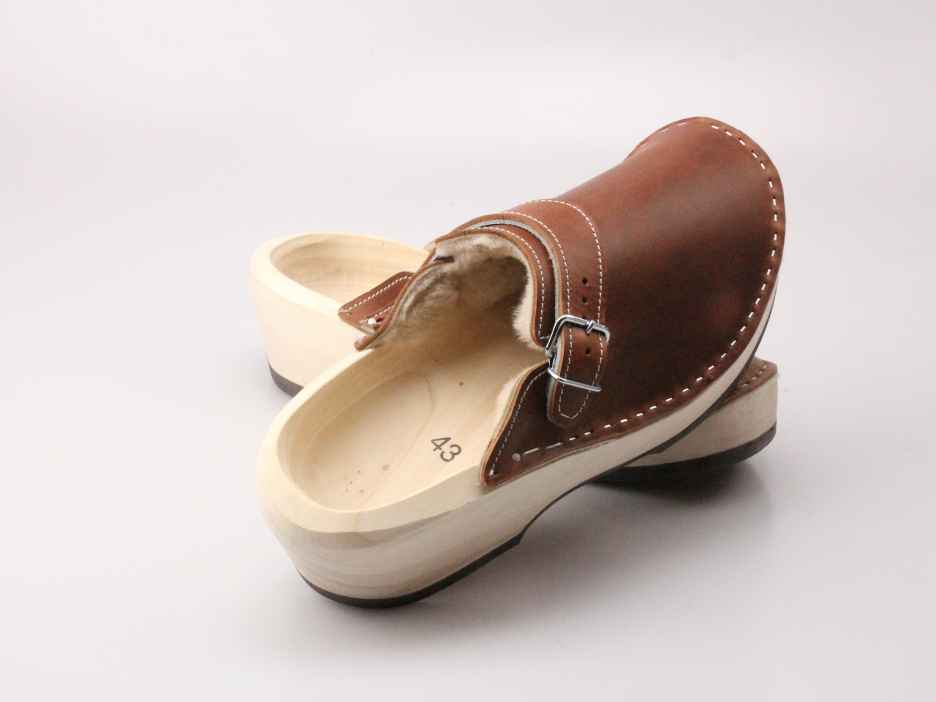 wooden shoes in leather with fur inside