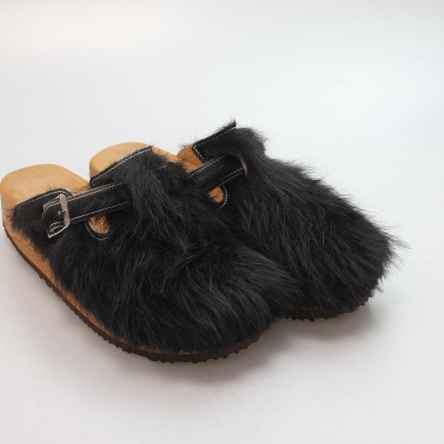 https://holzschuhe.at/en/shop/category/clogs-with-fur