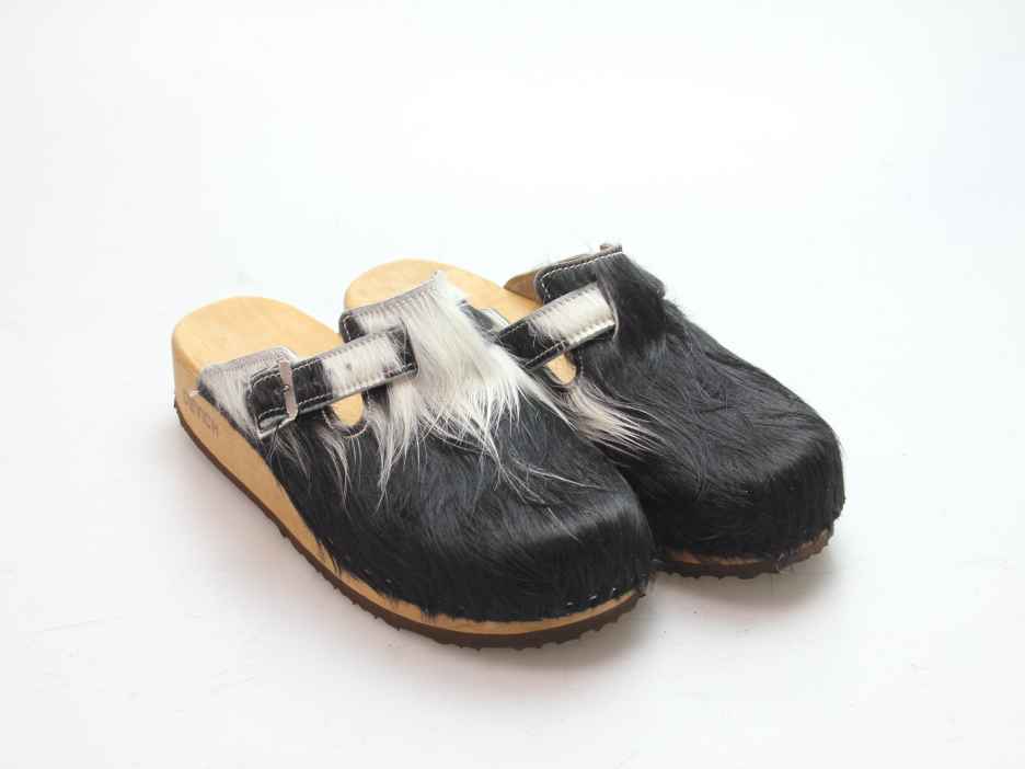 Clogs mit Keilsohle in Fell