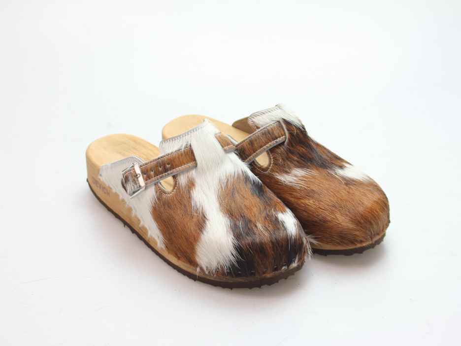 Clogs mit Keilsohle in Fell