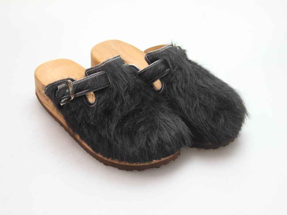 Clogs mit Keilsohle in Fell