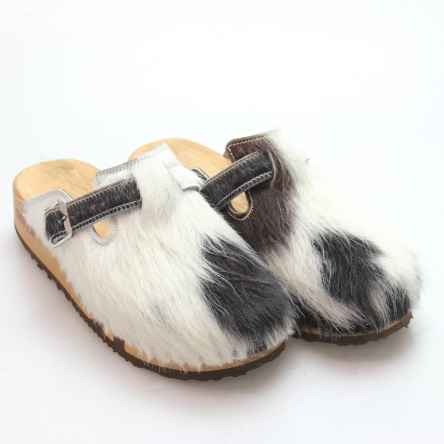 https://holzschuhe.at/de/shop/kategorie/clogs-in-fell
