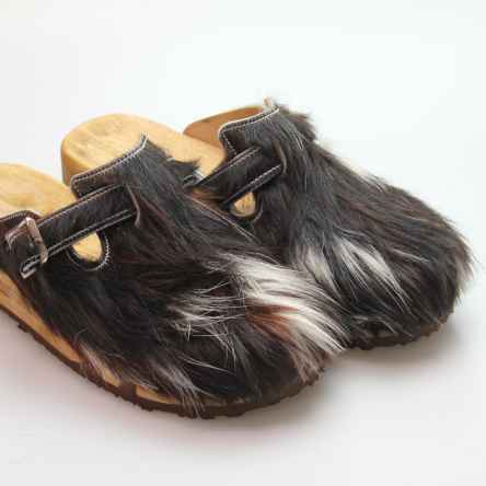 https://holzschuhe.at/de/shop/kategorie/clogs-in-fell