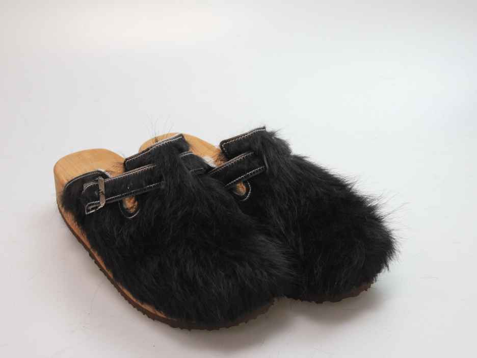 Clogs mit Keilsohle in Fell gefüttert