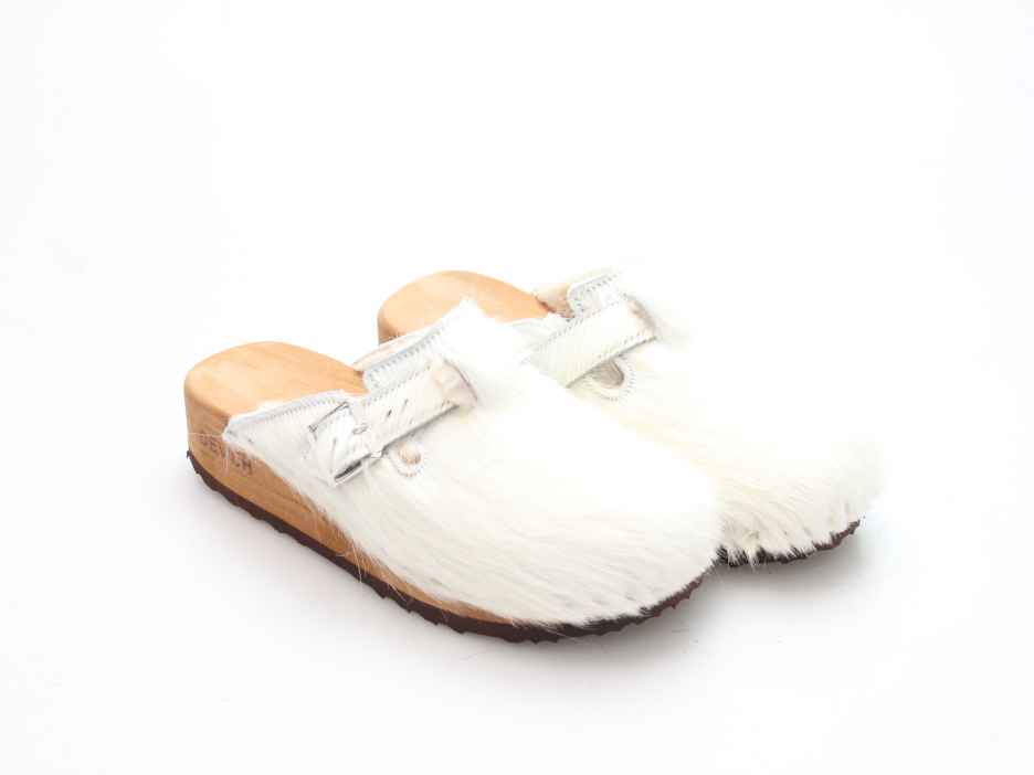 Clogs mit Keilsohle in Fell gefüttert