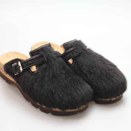 https://holzschuhe.at/de/shop/kategorie/clogs-in-fell