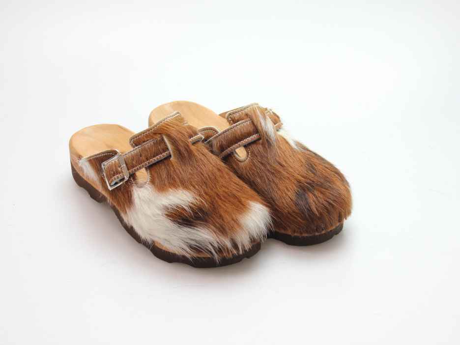 Bewegliche Clogs für Herren in Fell