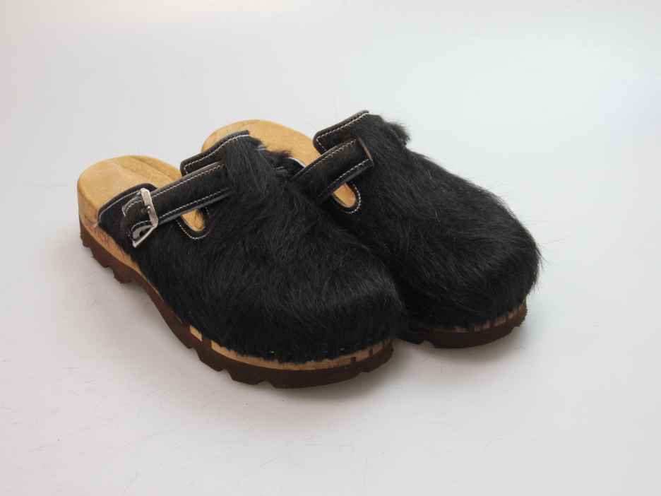 Bewegliche Clogs für Herren in Fell