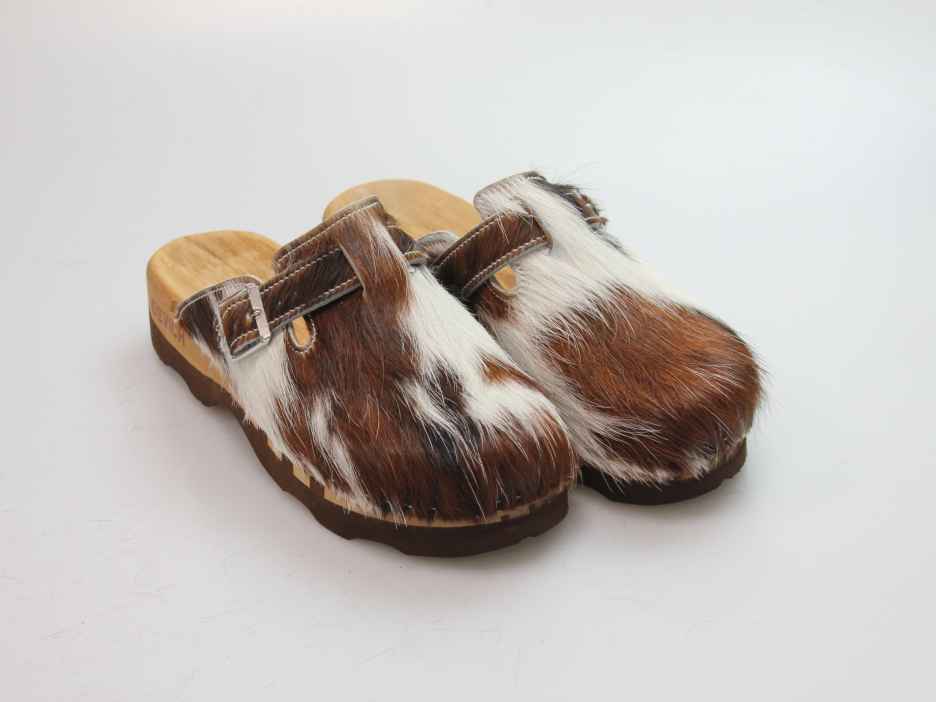 Bewegliche Clogs für Herren in Fell