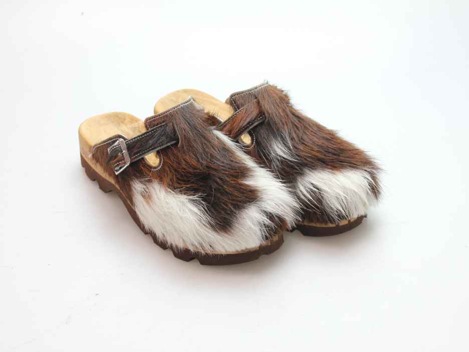 Bewegliche Clogs für Herren in Fell