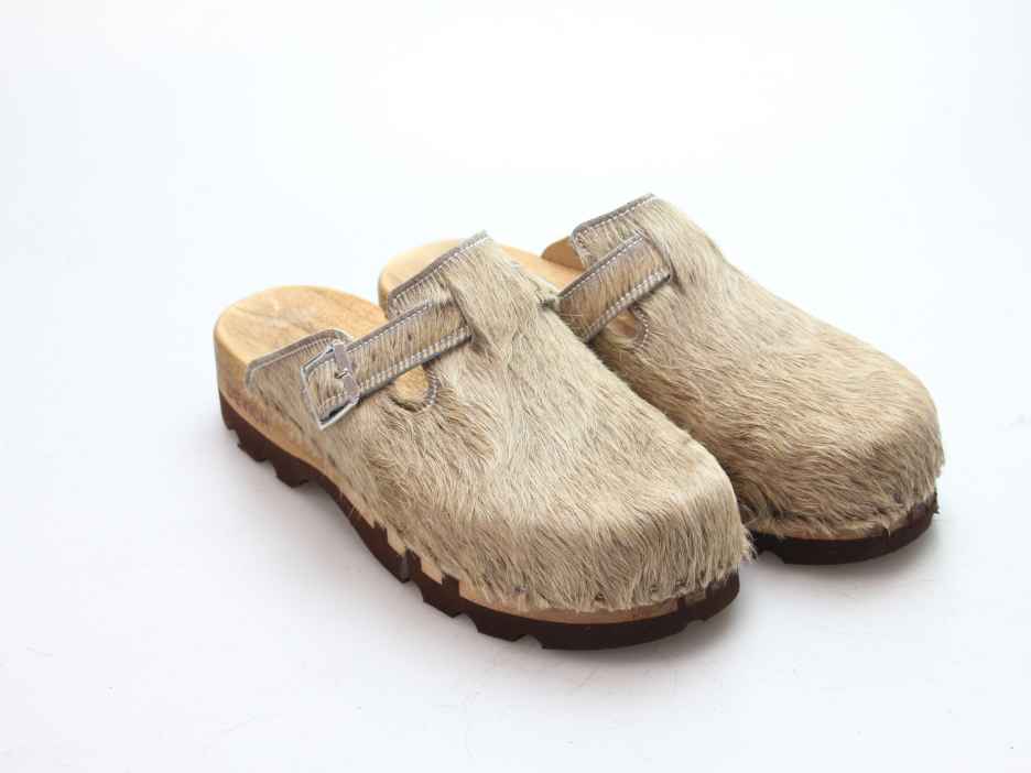 Bewegliche Clogs für Herren in Fell