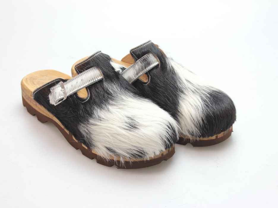 Bewegliche Clogs für Herren in Fell