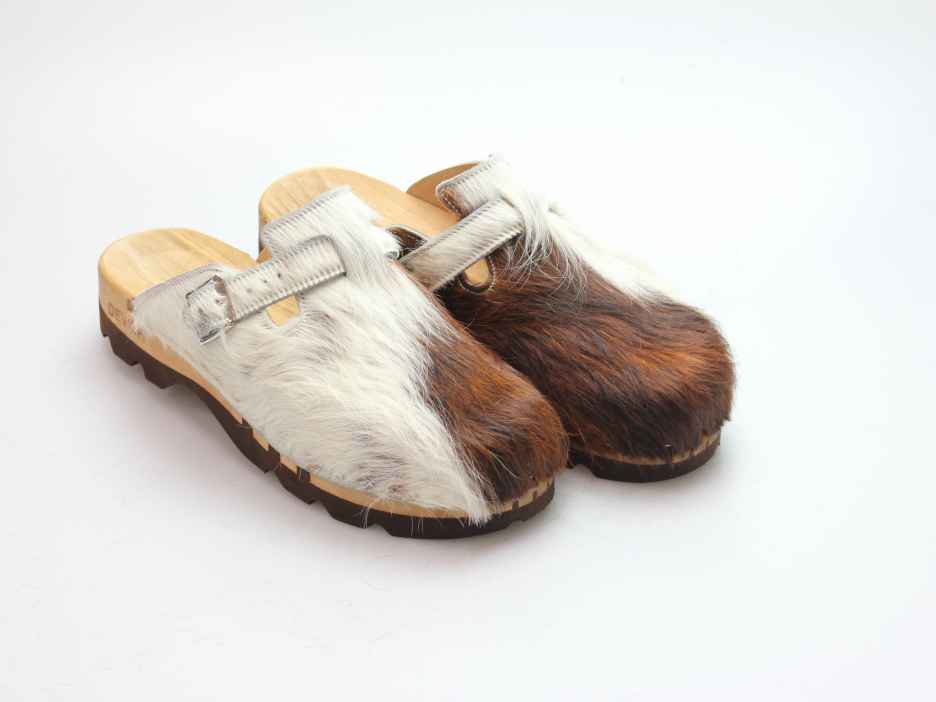 Bewegliche Clogs für Herren in Fell