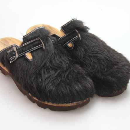 https://holzschuhe.at/de/shop/kategorie/clogs-in-fell
