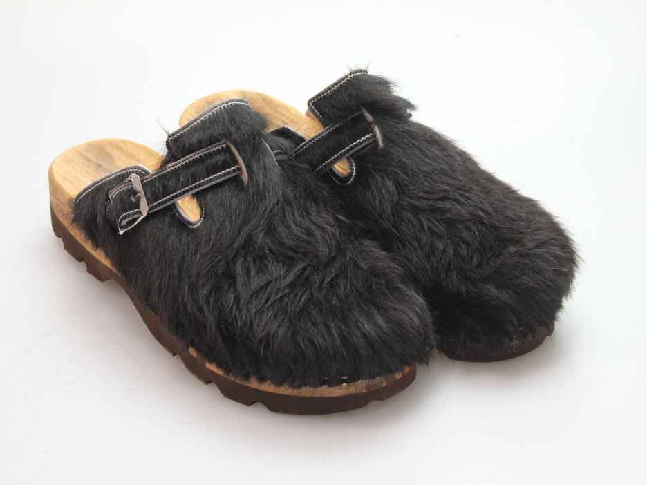 Bewegliche Clogs für Herren in Fell