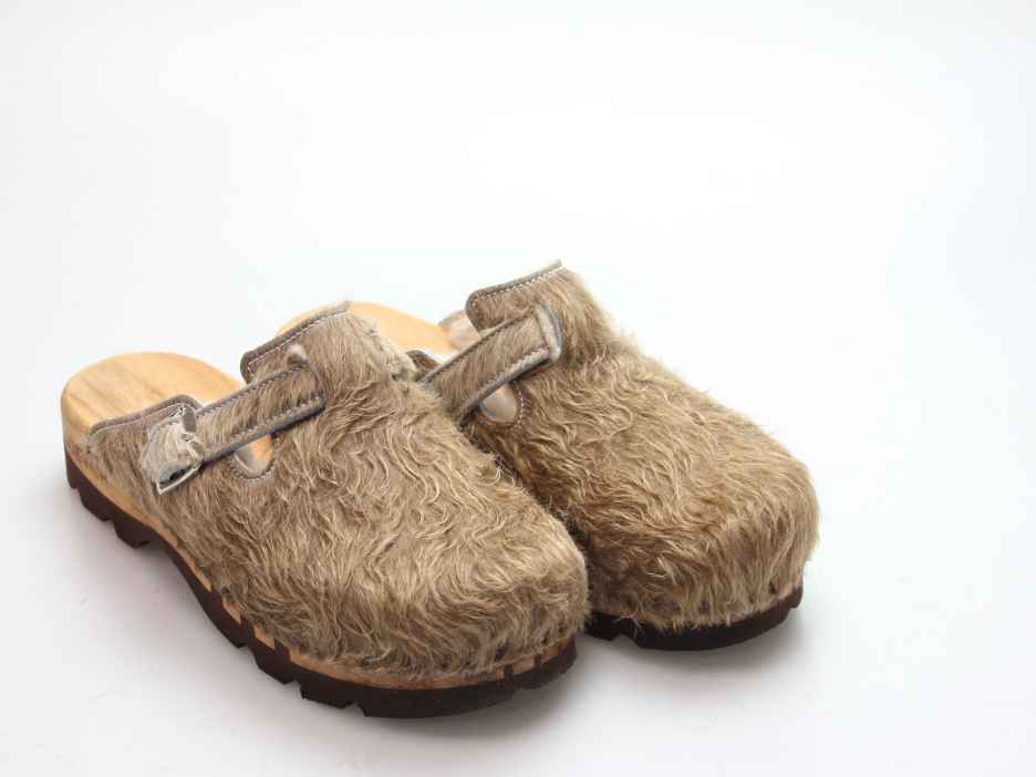 Bewegliche Clogs für Herren in Fell gefüttert