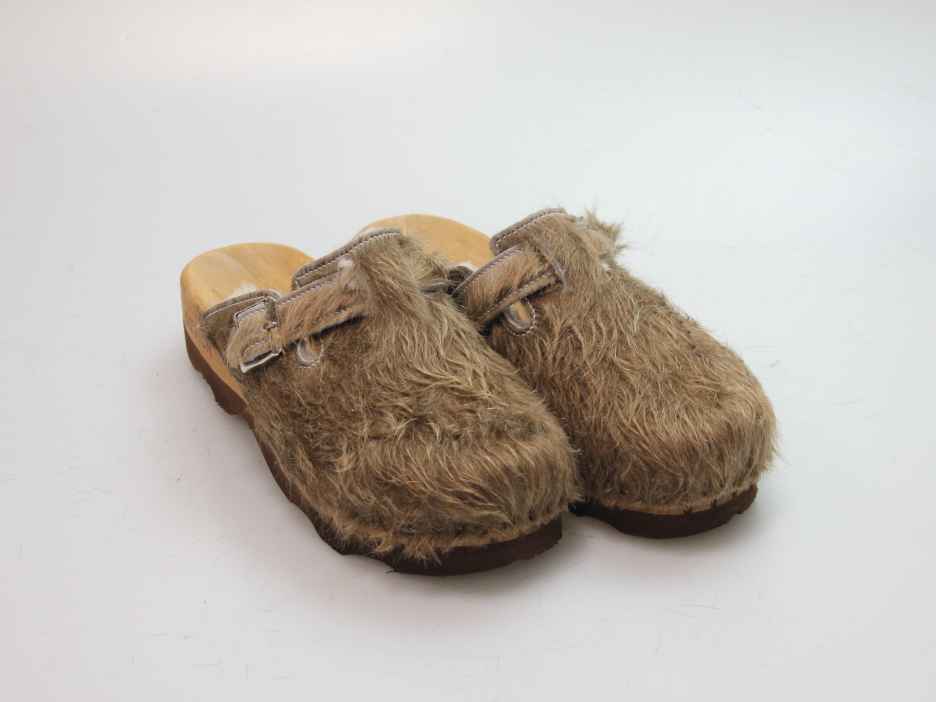 Bewegliche Clogs für Herren in Fell gefüttert