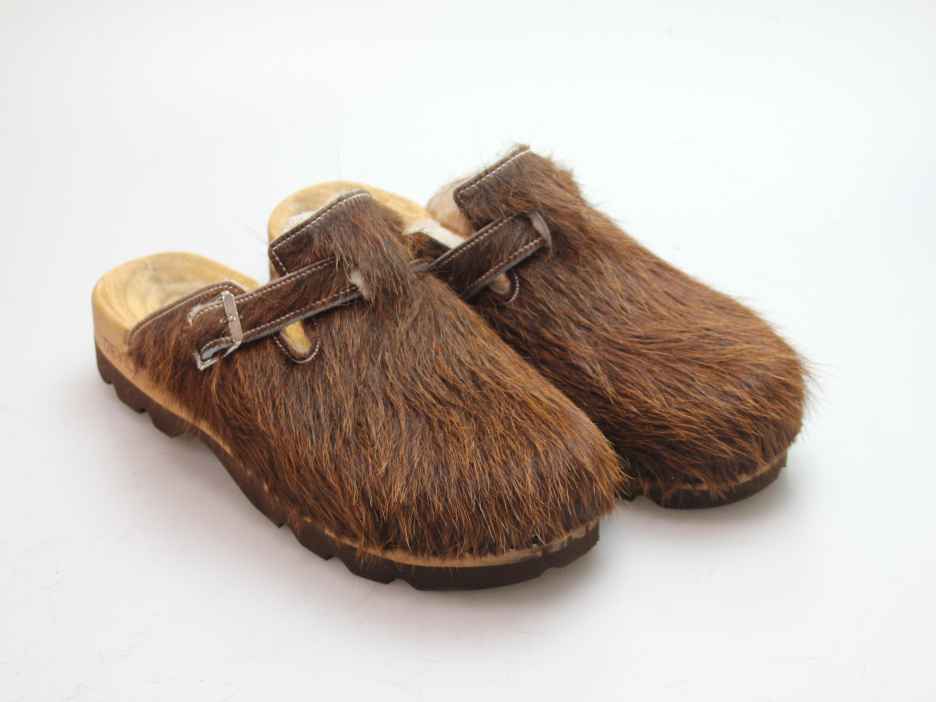 Bewegliche Clogs für Herren in Fell gefüttert