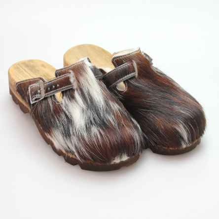 https://holzschuhe.at/en/shop/category/clogs-with-fur