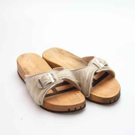https://holzschuhe.at/de/shop/kategorie/sandalen