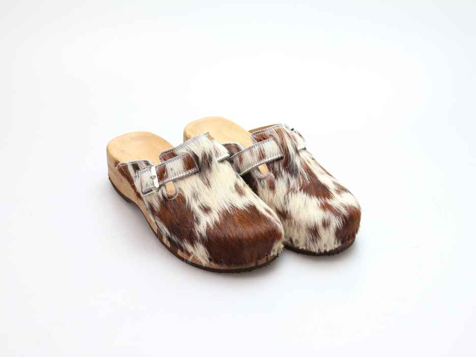 Bewegliche Clogs für Damen in Fell
