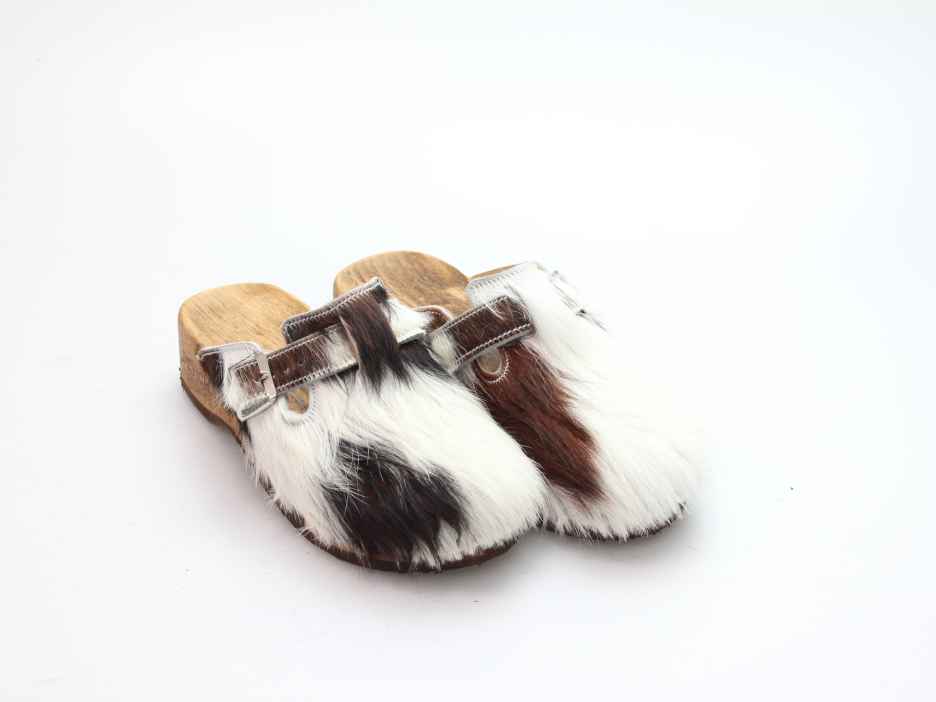 Bewegliche Clogs für Damen in Fell