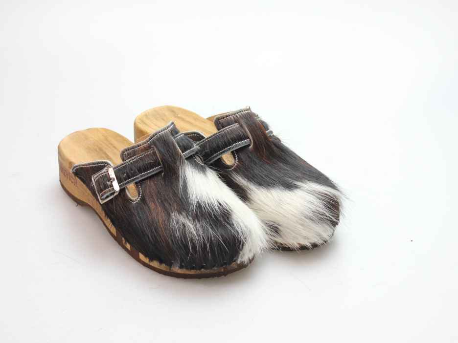 Bewegliche Clogs für Damen in Fell