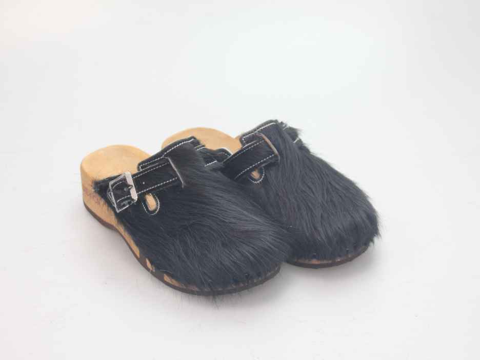 Bewegliche Clogs für Damen in Fell