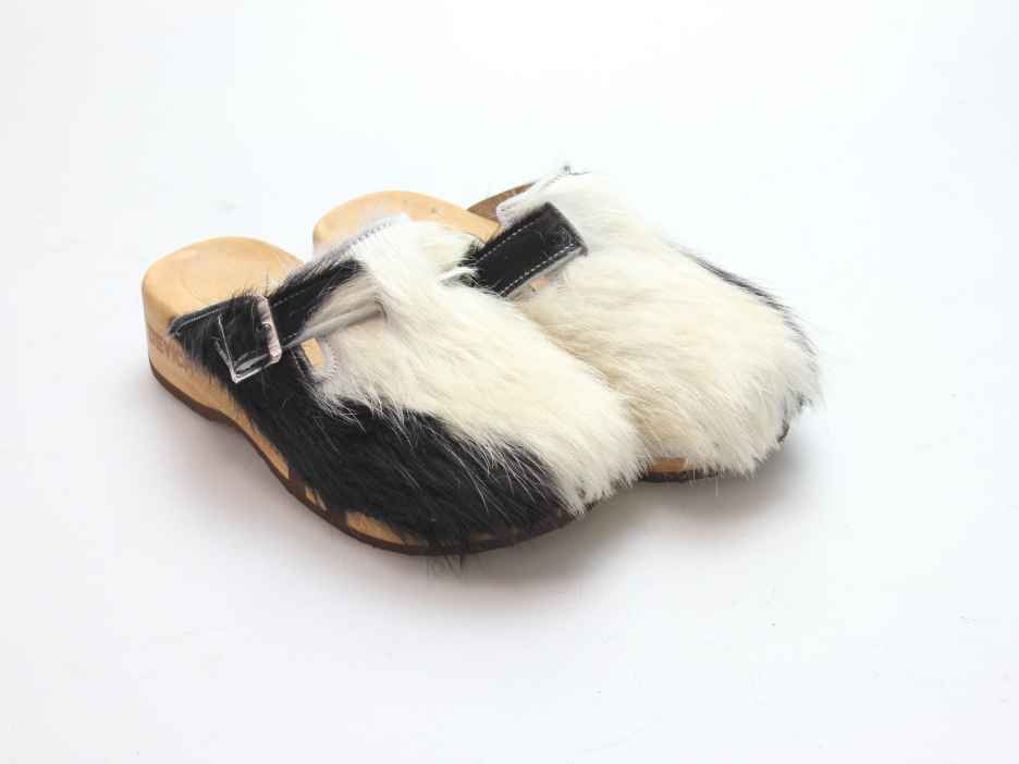 Bewegliche Clogs für Damen in Fell