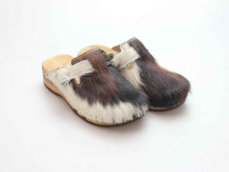 Bewegliche Clogs für Damen in Fell
