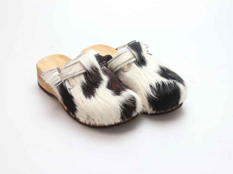 Bewegliche Clogs für Damen in Fell