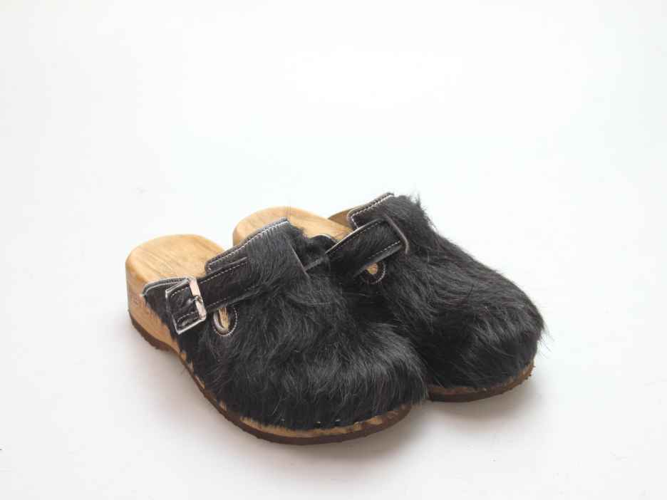 Bewegliche Clogs für Damen in Fell