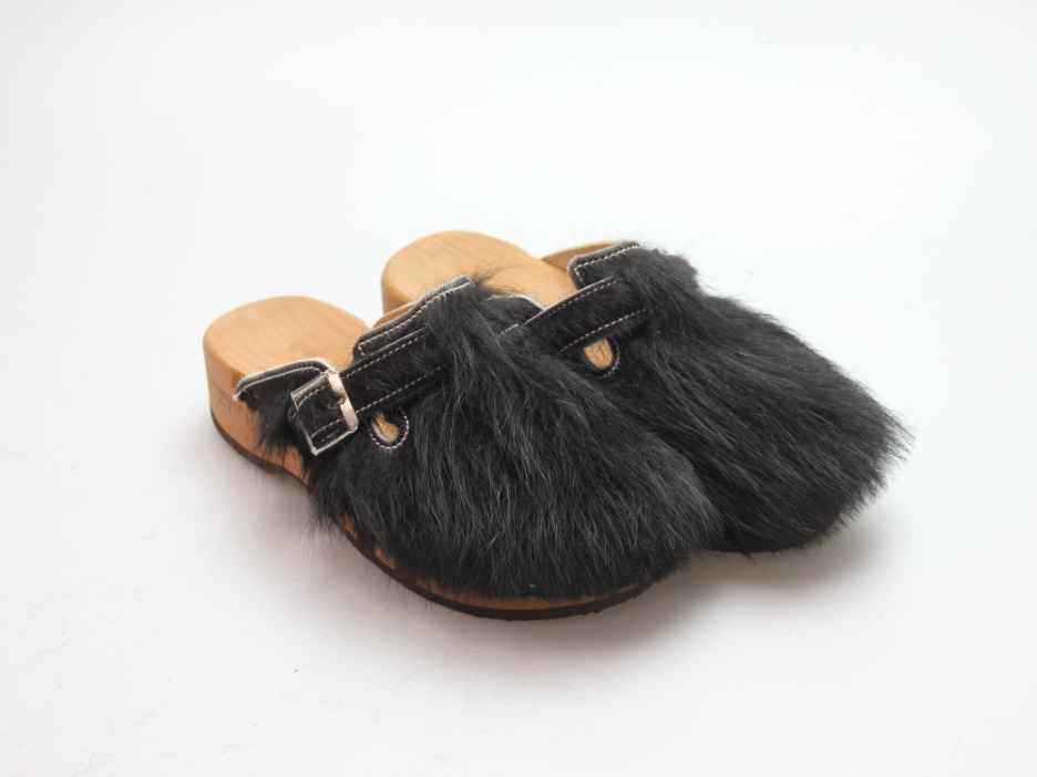 Bewegliche Clogs für Damen in Fell