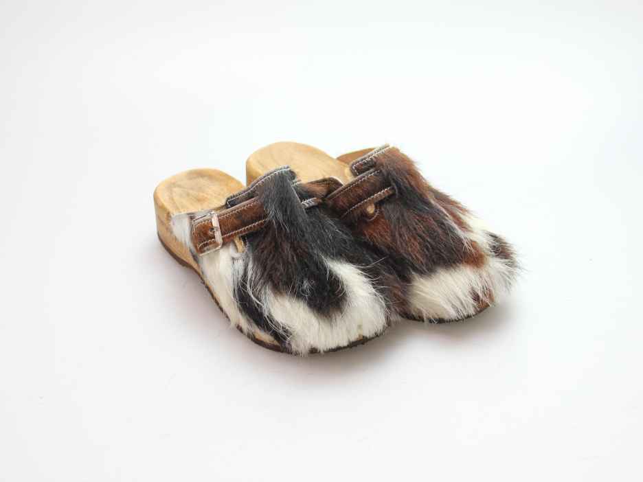 Bewegliche Clogs für Damen in Fell