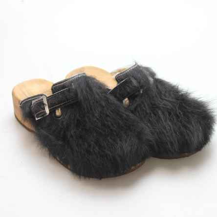 https://holzschuhe.at/de/shop/kategorie/clogs-in-fell