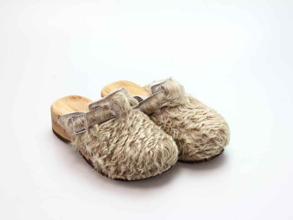 Bewegliche Fellclogs für Damen gefüttert