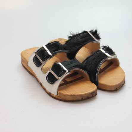 https://holzschuhe.at/en/shop/category/sandales