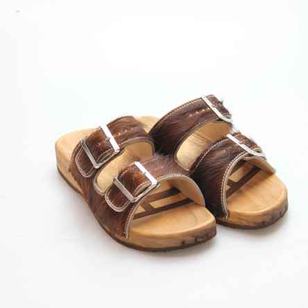 https://holzschuhe.at/en/shop/category/sandales