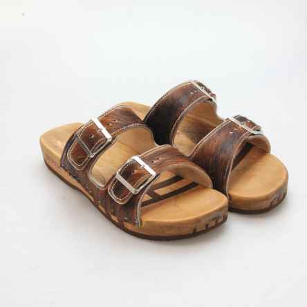 https://holzschuhe.at/en/shop/category/sandales