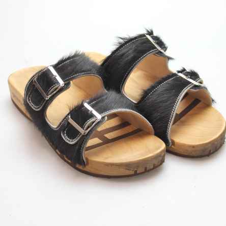 https://holzschuhe.at/en/shop/category/sandales