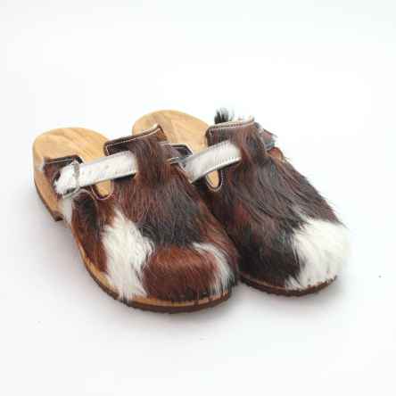 https://holzschuhe.at/de/shop/kategorie/clogs-in-fell