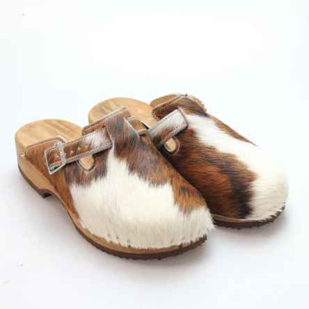 https://holzschuhe.at/en/shop/category/clogs-with-fur