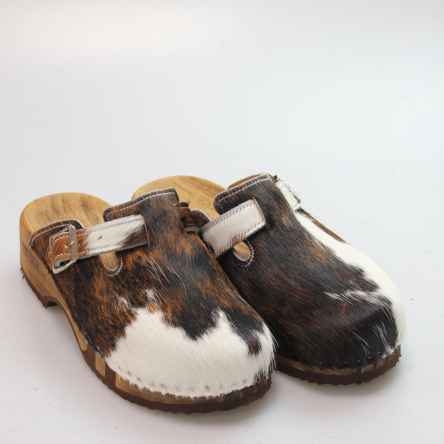 https://holzschuhe.at/de/shop/kategorie/clogs-in-fell