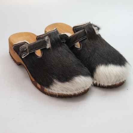 https://holzschuhe.at/de/shop/kategorie/clogs-in-fell