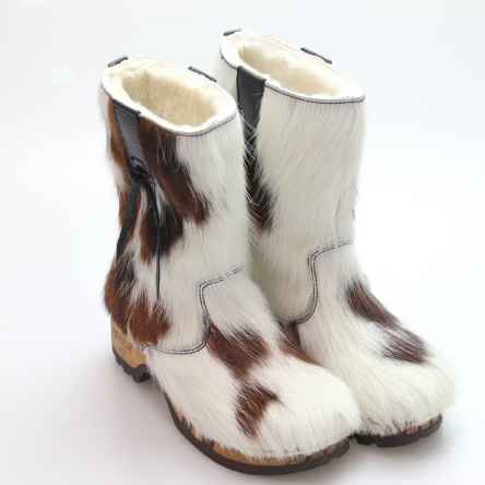 https://holzschuhe.at/en/shop/category/boots
