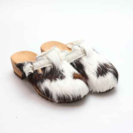 https://holzschuhe.at/de/shop/kategorie/clogs-in-fell